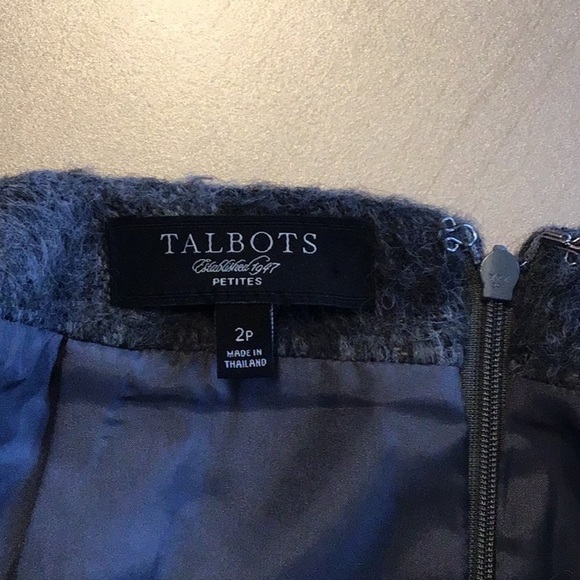 TALBOTS wool blend sz 2p.  Gray check straight skt - Picture 7 of 7